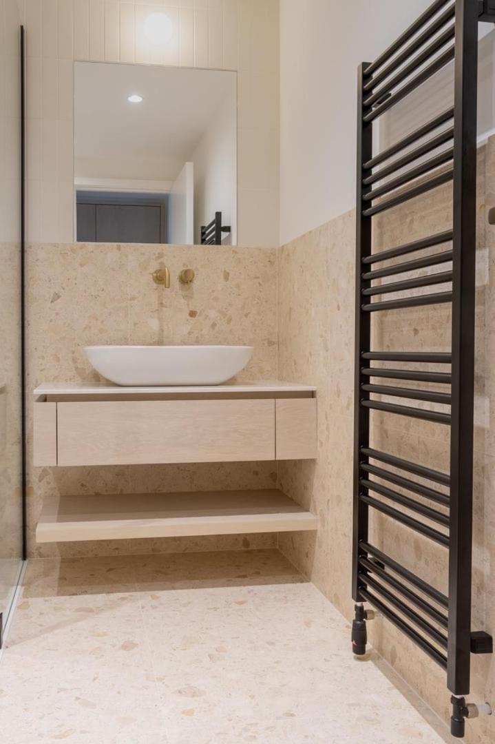 Guestready - Modern Retreat In *